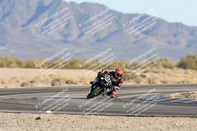 media/Dec-07-2025-CVMA (Sun) [[3e7d2de5dc]]/Race 16-Formula Middleweight/